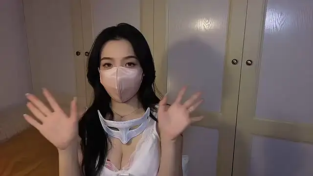 nayomi 34f online show from December 16, 11:05 am