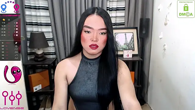 Fantacyloverr online show from April 17, 9:22 am