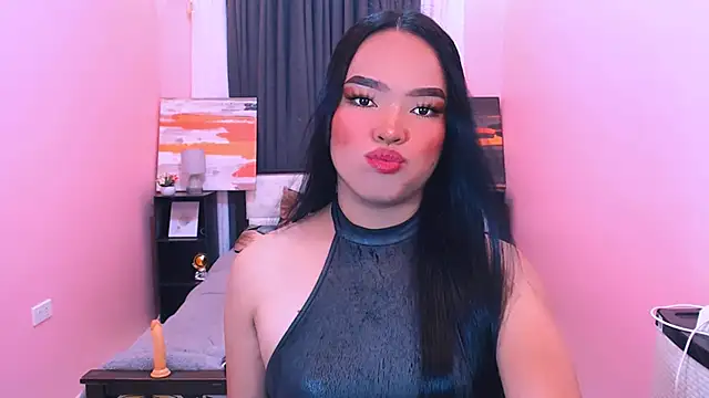 Fantacyloverr online show from April 3, 6:11 am