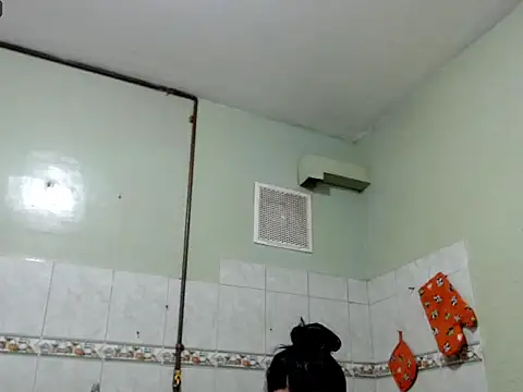 MisNicol online show from February 25, 2:15 pm