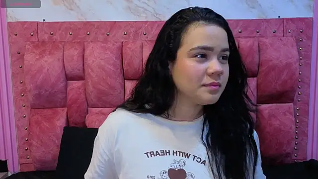 ValeryMorales online show from March 7, 9:00 pm