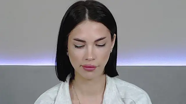 RachaelMils online show from April 9, 6:19 am