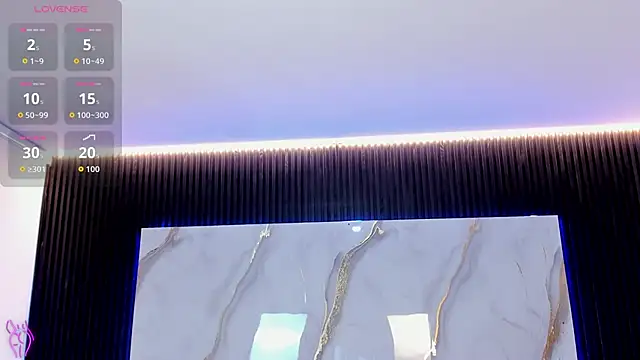 TiffanyHoustton online show from March 24, 12:10 pm