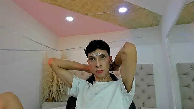 Jamess Carterr  online show from February 2, 8:19 pm