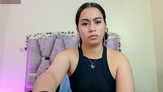 iris and damian online show from February 17, 5:12 pm