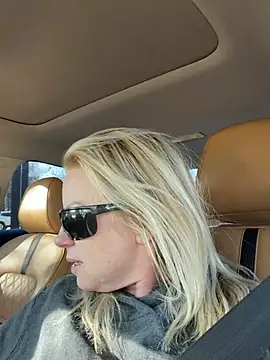 sinfulsara online show from February 16, 8:41 pm