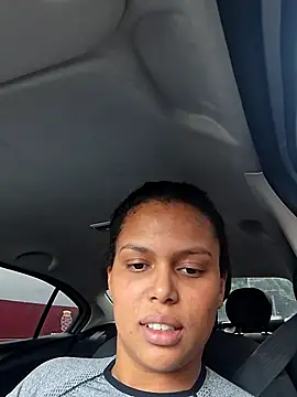 Pretinha08001 online show from May 8, 1:36 pm