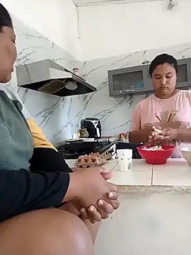 VaneandRossy online show from February 7, 2:32 pm