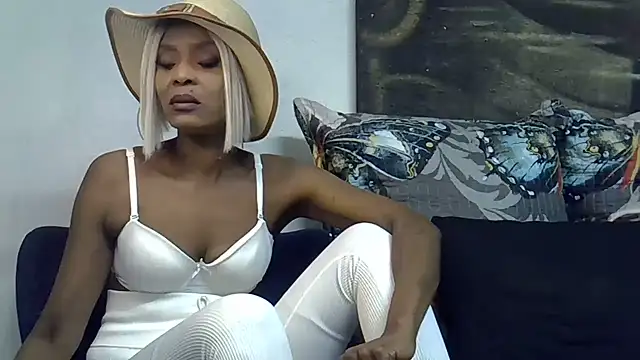 DivineEbonyGrace online show from June 3, 8:58 pm