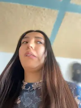 Alix Rousses21 online show from April 28, 3:49 pm