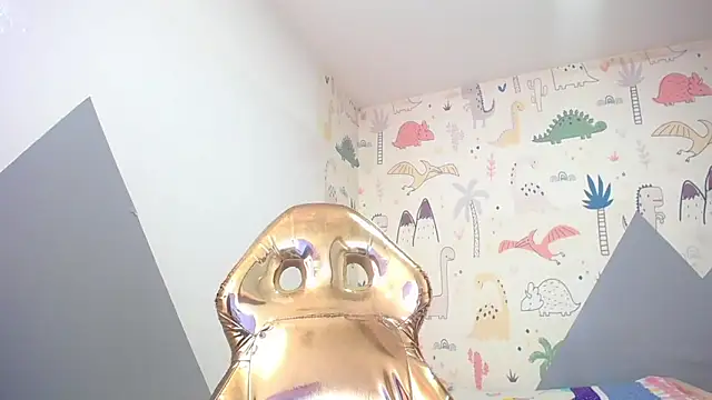 eva smit t online show from December 20, 4:05 am