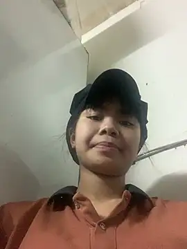 Mon babyy online show from February 6, 12:41 pm