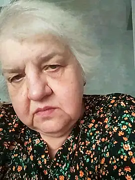 HapinessLovee online show from April 14, 6:35 am