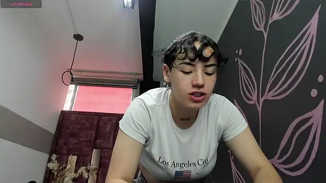 Kiara Fox   online show from March 25, 9:17 pm