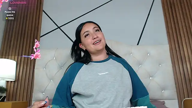 Molly Denver online show from January 14, 12:15 am