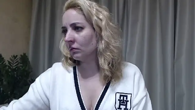 sweetpussy online show from March 17, 6:01 pm