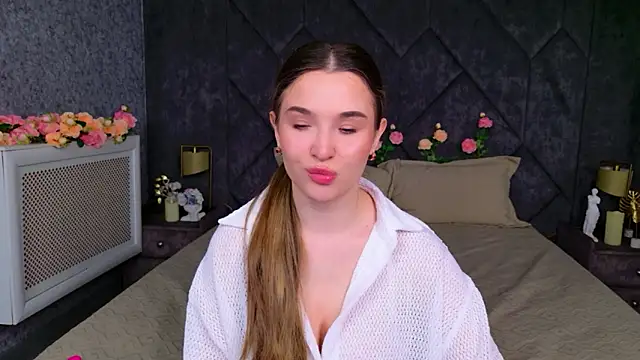 Lina Sinerz online show from March 25, 8:34 pm