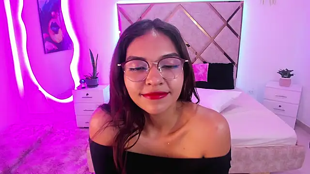 litle slut online show from April 1, 5:08 am