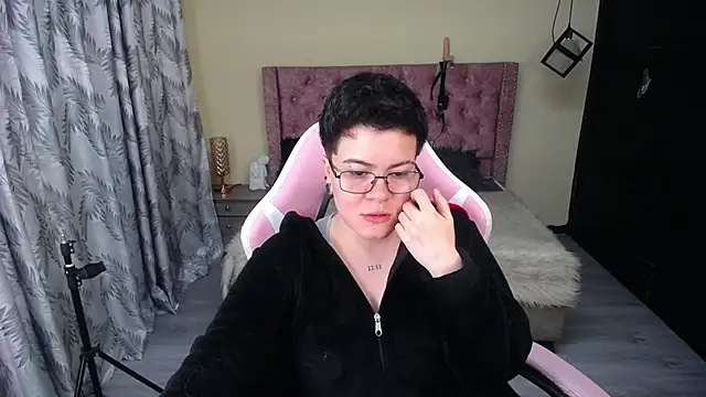 geminis xxx online show from April 24, 3:42 am