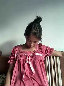 Him MountainGirl online show from March 24, 9:36 am