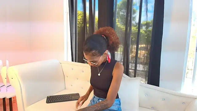 NaomiClay online show from July 21, 3:24 pm