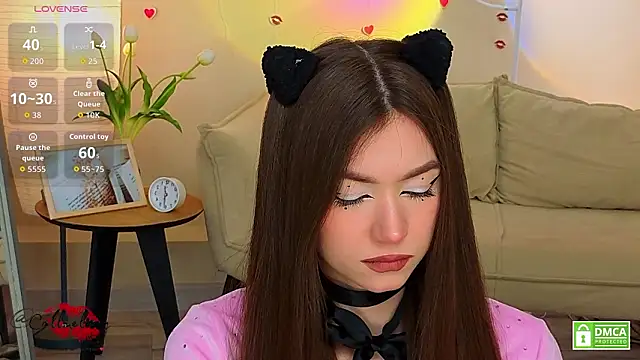 oliviaah  online show from March 12, 3:15 pm