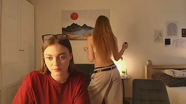 findwayout online show from April 5, 1:43 pm