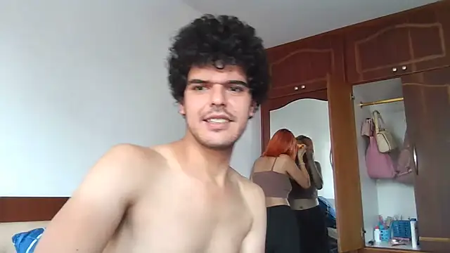 Hot Contrasts online show from March 27, 7:14 pm