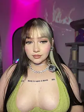 Daniela ruizz online show from April 16, 11:40 pm