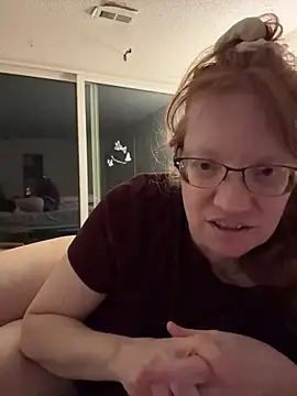 Lenaravenswood online show from March 6, 7:14 am