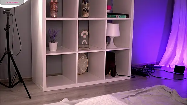 AnneFaris online show from February 13, 5:31 am