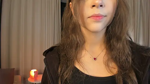 ElvaMell online show from December 18, 10:58 pm