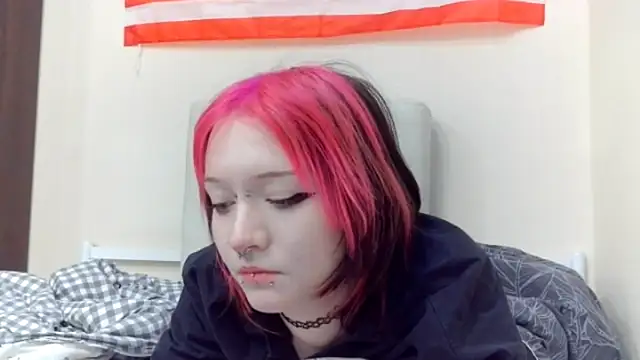 Shine Luna online show from February 19, 7:57 pm