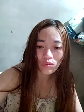 little-effy online show from March 24, 1:27 pm