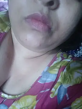 peu8 online show from May 21, 10:24 am