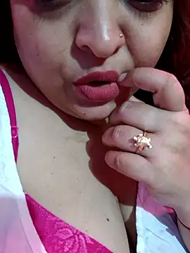 peu8 online show from March 25, 3:04 pm