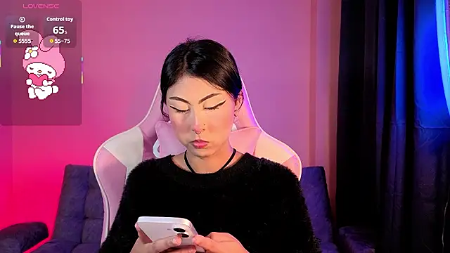 sharonbone online show from February 26, 5:06 am