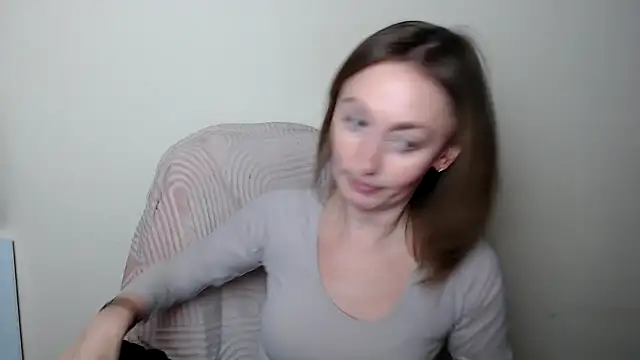 LiaSeass  online show from March 16, 1:15 pm