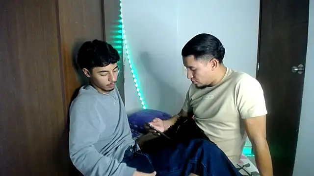 top jax1 online show from January 11, 4:50 am