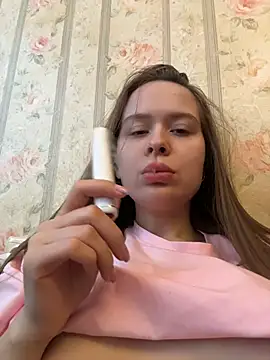 Nicole Loving online show from January 15, 7:58 am