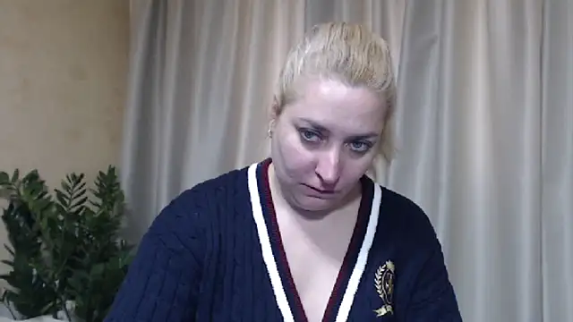 sweetpussy13 online show from March 22, 7:03 am