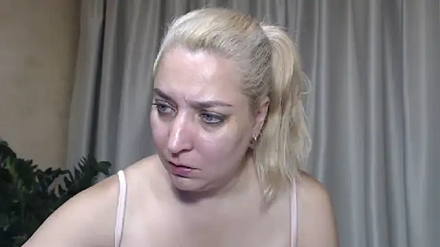 sweetpussy13 online show from September 10, 5:40 am