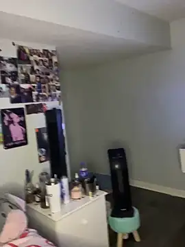 maisie goldxx online show from January 6, 1:20 am