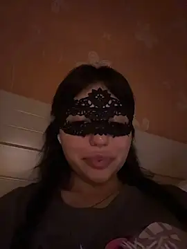 SilkyMira online show from March 21, 8:36 pm