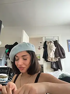 SilkyMira online show from February 8, 12:20 pm