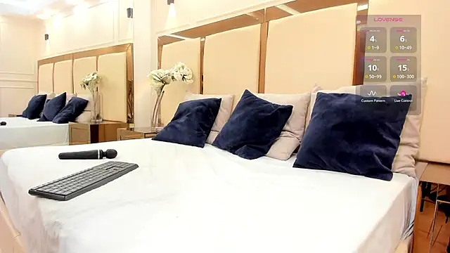 keyla knowles online show from December 18, 10:47 pm