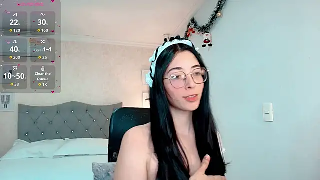 emmalove doll online show from January 8, 1:37 pm