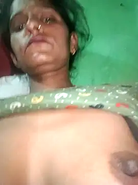 Maya Big55A online show from April 16, 11:29 pm