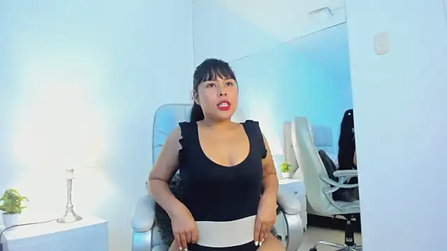 JulietaFerrer  online show from April 11, 11:36 am