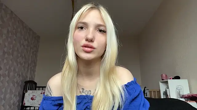 ZaidaCastonguay online show from December 21, 11:25 am